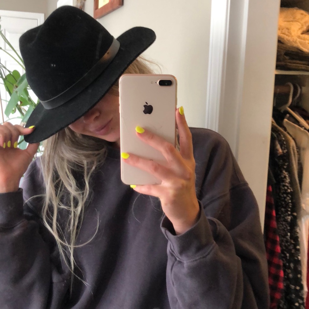 H&M hat - Picture 4 of 4